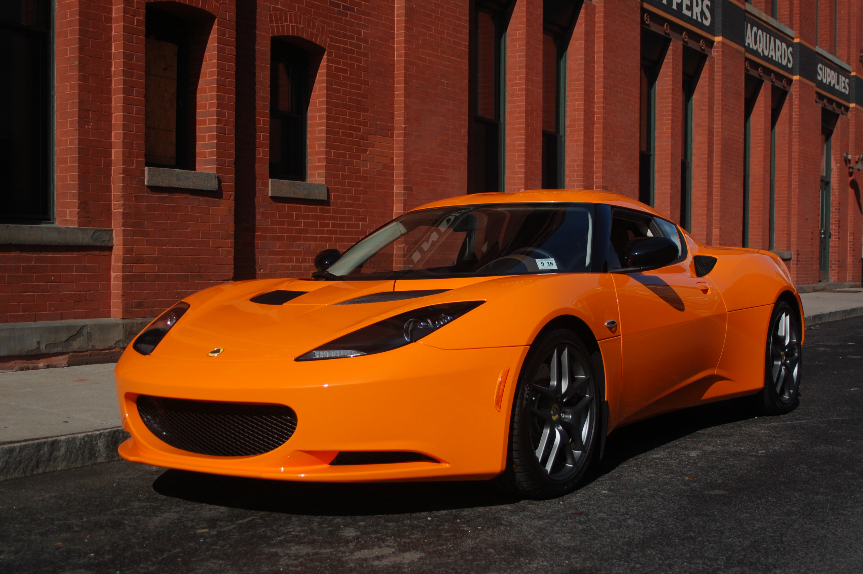 wellsbros/2011LotusEvoraS.jpg